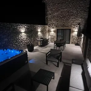 Le Domaine Du Grand Cru Vagnas
